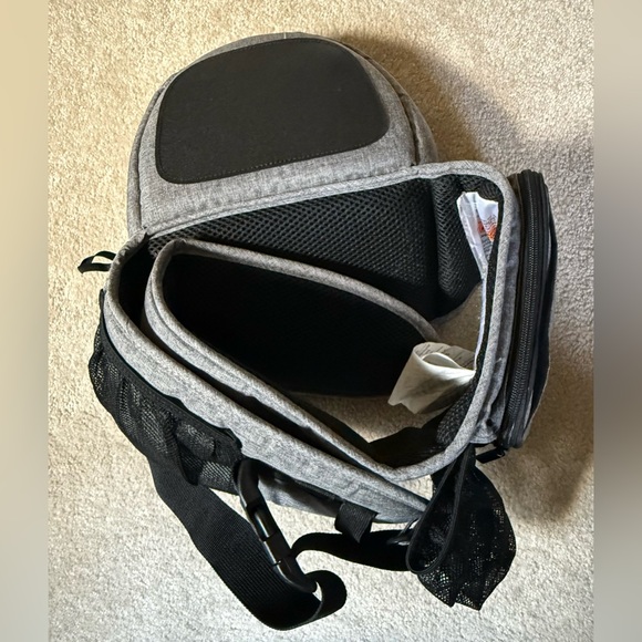 TUSHBABY Grey carrier EUC - Picture 6 of 9